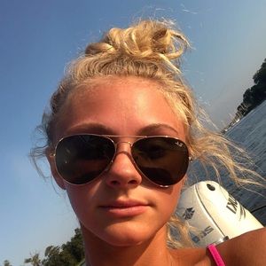 Meet your Posher, Haley